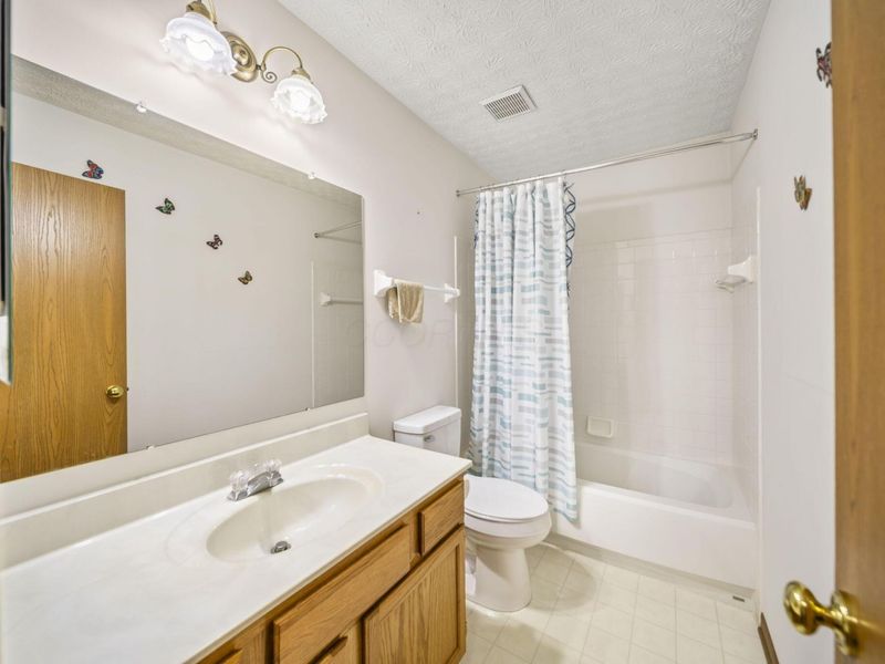 7394 Harbour Town Drive, Pickerington, OH 43147 Photo 22