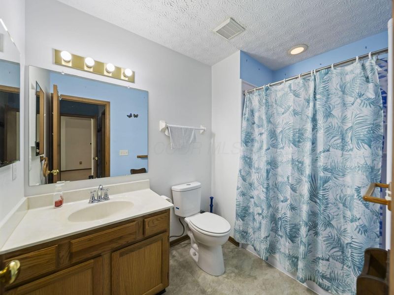 7394 Harbour Town Drive, Pickerington, OH 43147 Photo 26