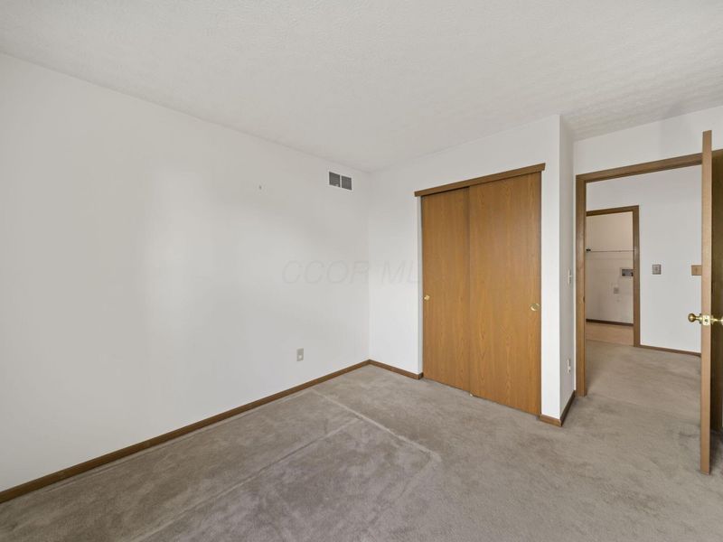 7394 Harbour Town Drive, Pickerington, OH 43147 Photo 28