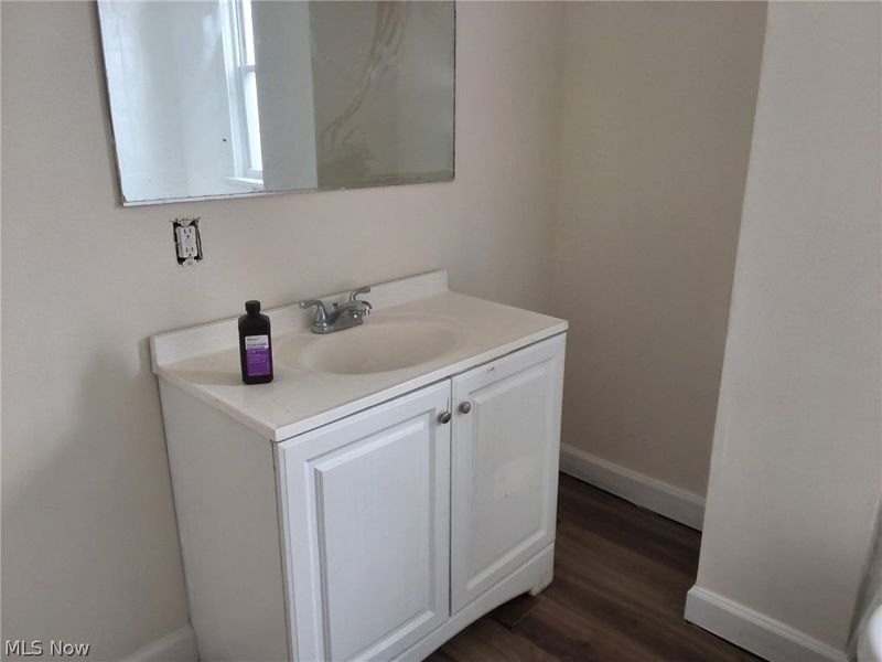 1653 Elberon Avenue, East Cleveland, OH 44112 Photo 6