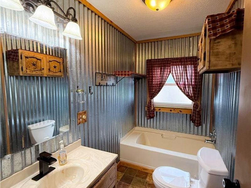 316 N 2nd Street, Dennison, OH 44621 Photo 17