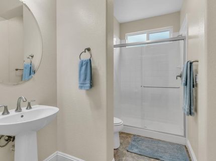 949 Browning Ln, Rocklin, CA 95765 Photo