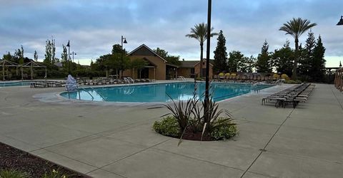 949 Browning Ln, Rocklin, CA 95765 Photo