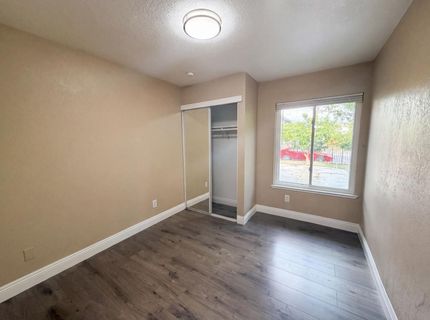 8232 Moorhaven Way, Sacramento, CA 95828 Photo