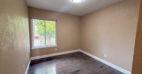 8232 Moorhaven Way, Sacramento, CA 95828 Photo