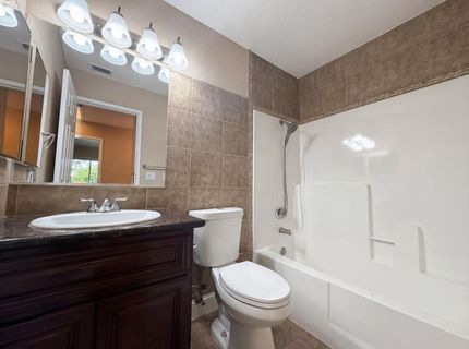 8232 Moorhaven Way, Sacramento, CA 95828 Photo