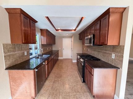 8232 Moorhaven Way, Sacramento, CA 95828 Photo