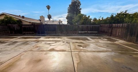 8232 Moorhaven Way, Sacramento, CA 95828 Photo