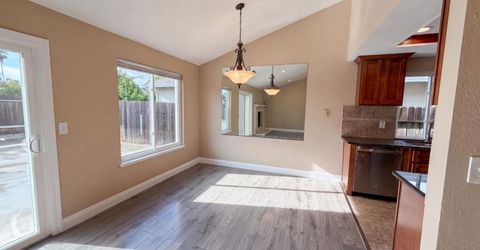 8232 Moorhaven Way, Sacramento, CA 95828 Photo