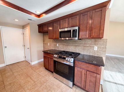 8232 Moorhaven Way, Sacramento, CA 95828 Photo