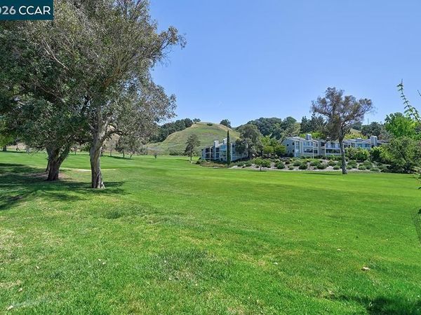 618 Terra California Dr, Unit 2, Walnut Creek, CA 94595