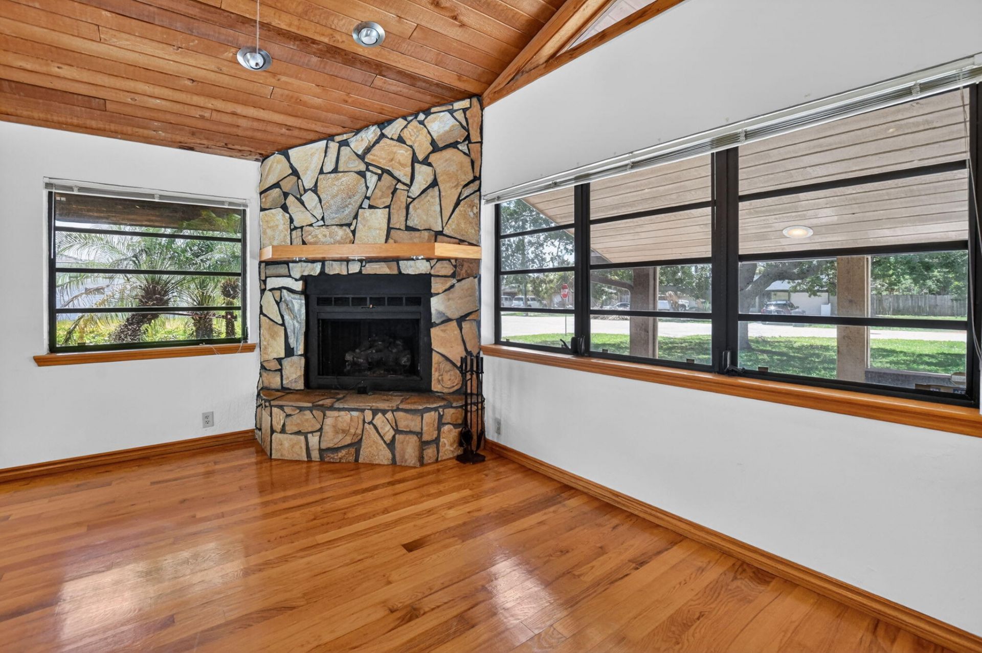 4200 NW 4th Avenue, Boca Raton, FL 33431 Photo