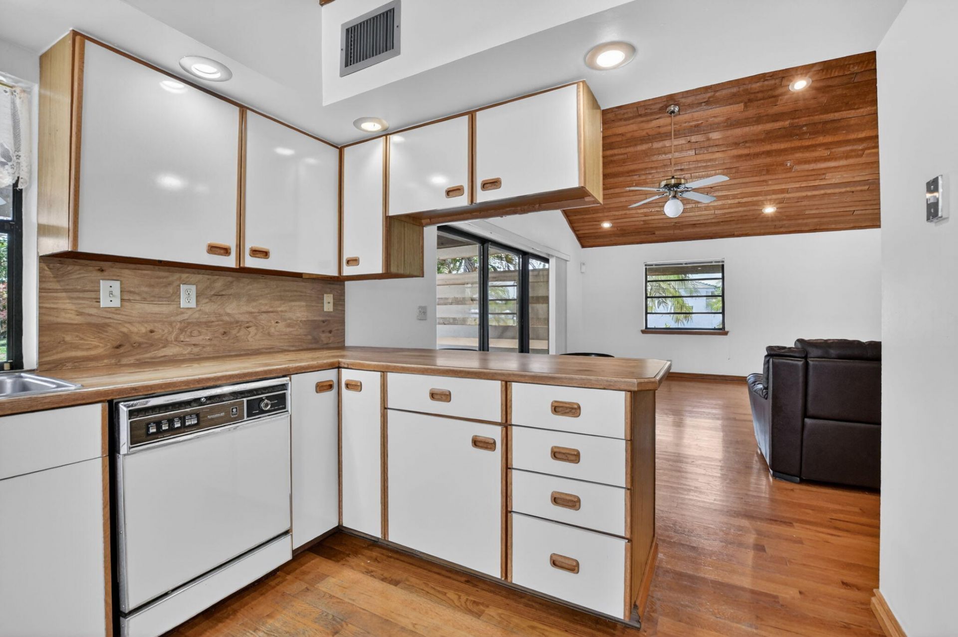 4200 NW 4th Avenue, Boca Raton, FL 33431 Photo