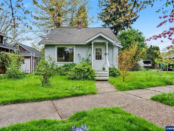 941 SW 10th St, Corvallis, OR 97333