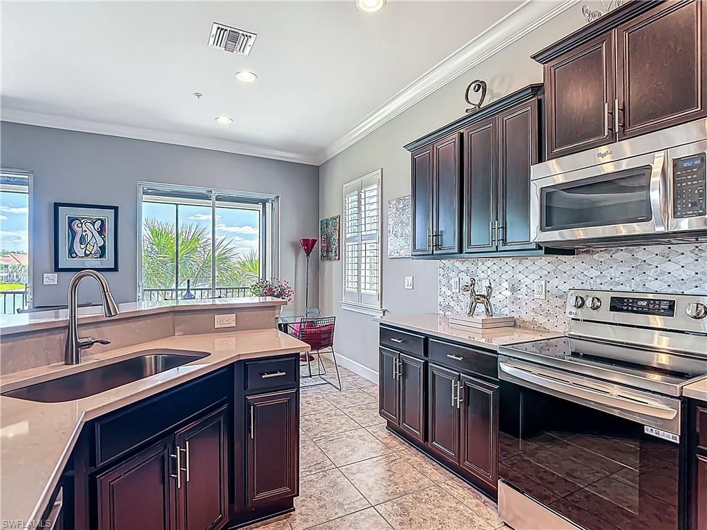 10300 Glastonbury Cir, Unit 202, Fort Myers, FL 33913 Photo