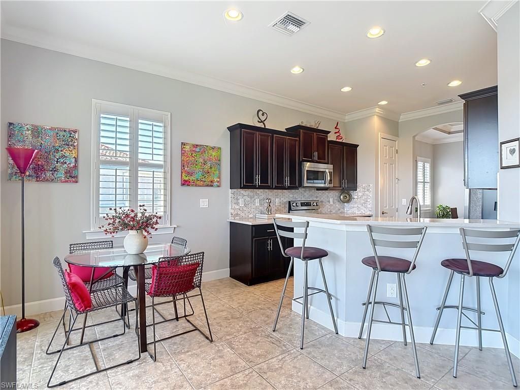 10300 Glastonbury Cir, Unit 202, Fort Myers, FL 33913 Photo