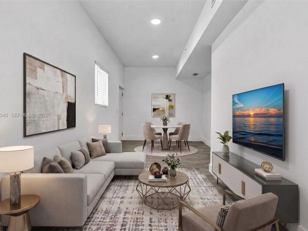 584 NW 35th St, Unit 2, Miami, FL 33127