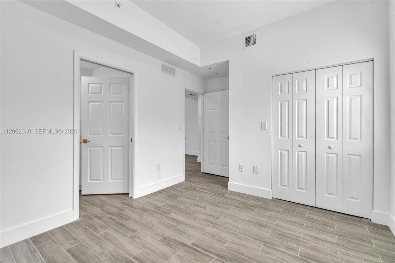 584 NW 35th St, Unit 2, Miami, FL 33127 Photo