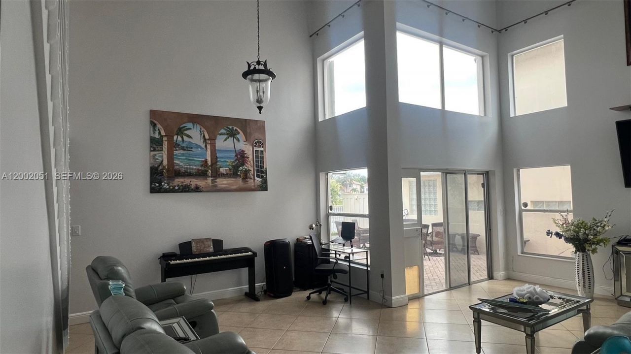 1590 Seagrape Way, Hollywood, FL 33019 Photo