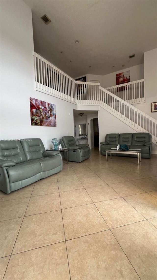 1590 Seagrape Way, Hollywood, FL 33019 Photo