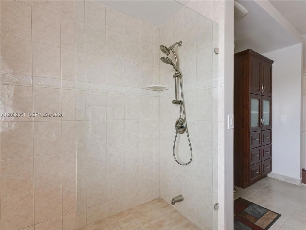 1590 Seagrape Way, Hollywood, FL 33019 Photo