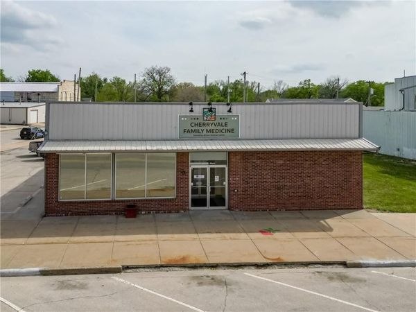203 W Main Street, Cherryvale, KS 67335