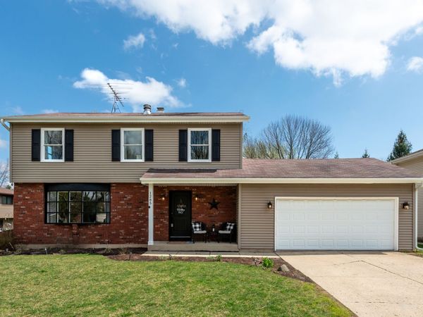 1285 N Lyle Avenue , Elgin, IL 60123