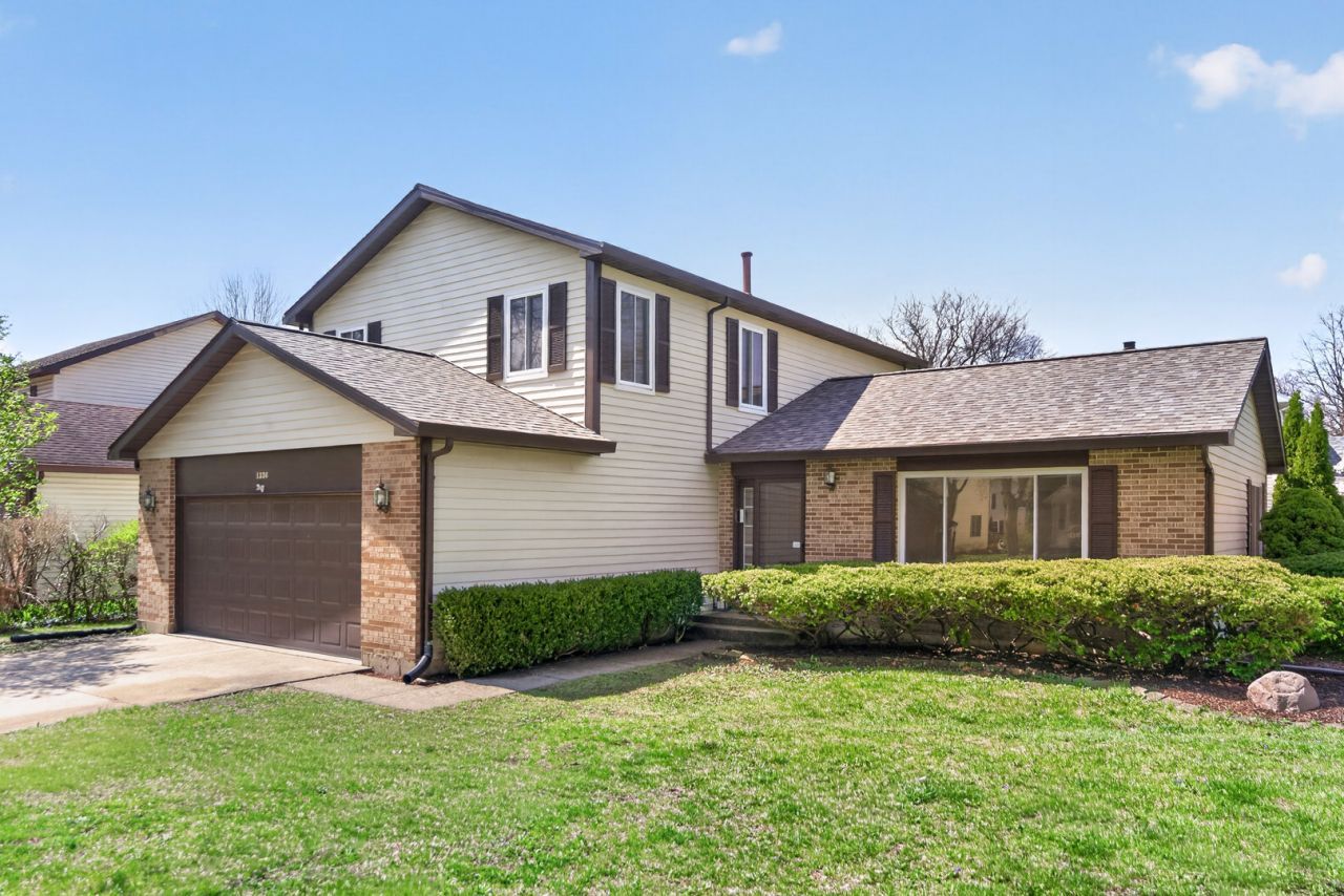 1336 Rose Boulevard, Buffalo Grove, IL 60089 Main Photo