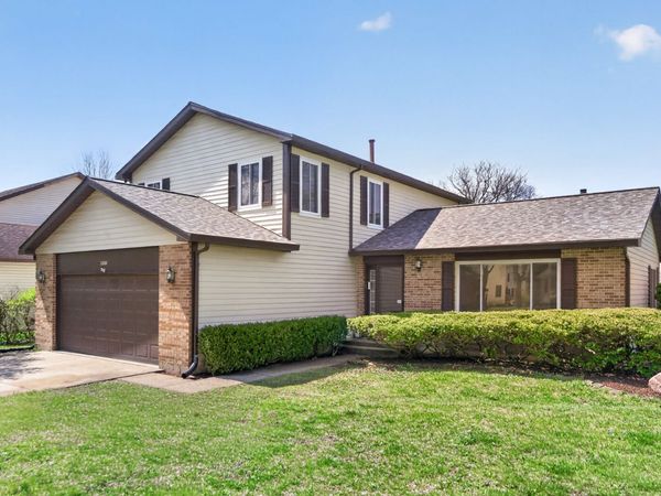 1336 Rose Boulevard, Buffalo Grove, IL 60089