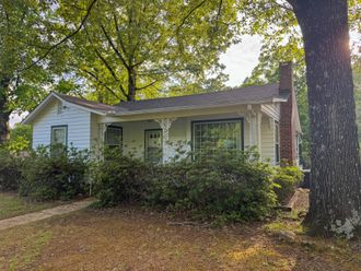 1619 Ridge Columbus, MS 39705