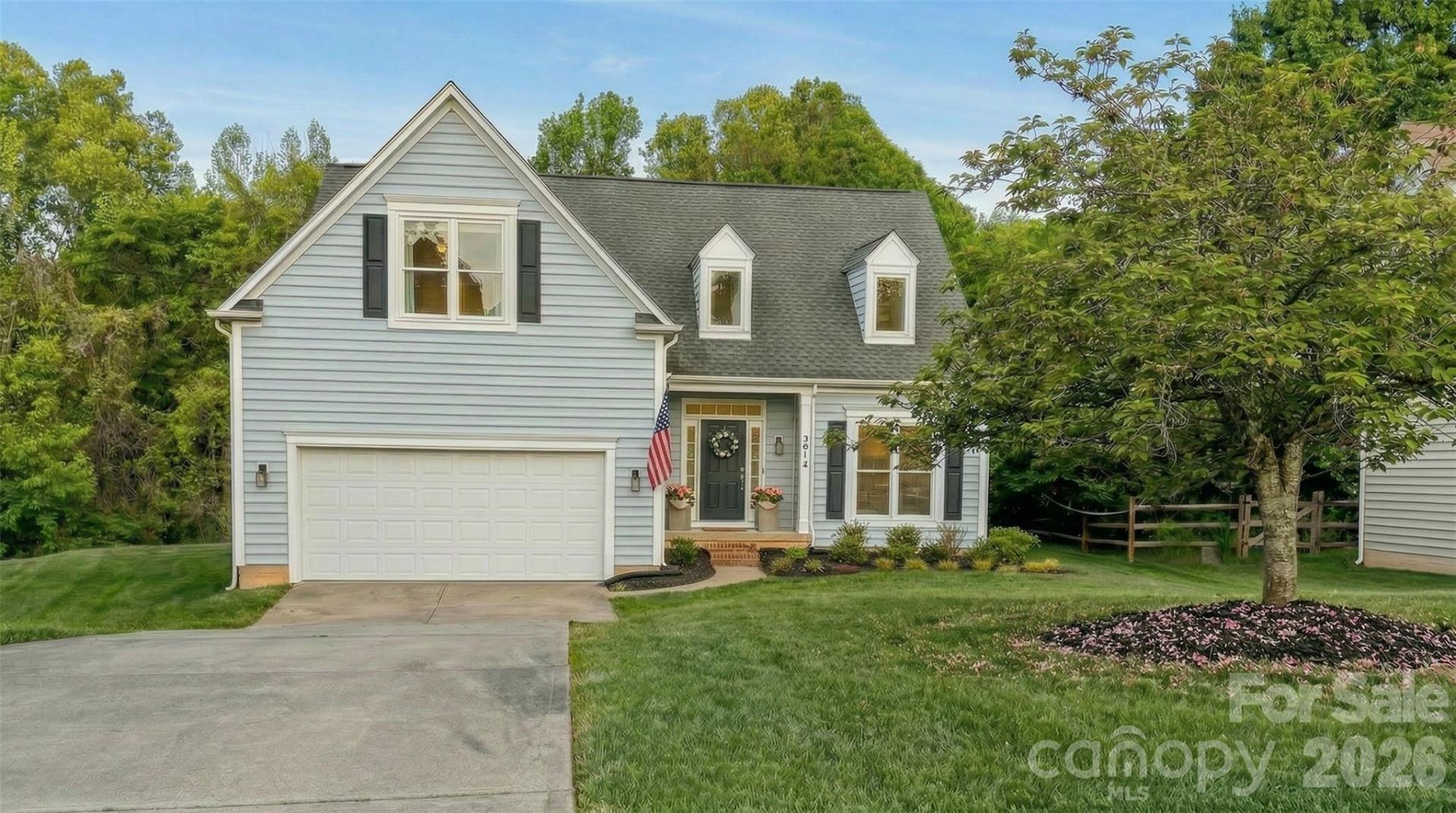 1011 Clearbrook Road, Matthews, NC 28105 Main Photo