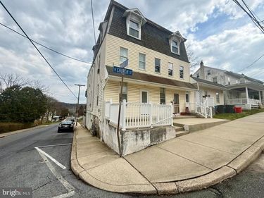 133 N CHURCH STREET, MOHNTON, PA 19540
