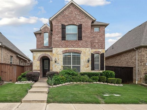 2460 Embleton Drive, Lewisville, TX 75067