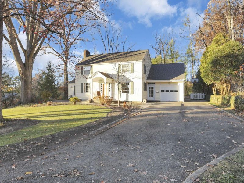 1105 E Chestnut Street, Mount Vernon, OH 43050 Photo 1