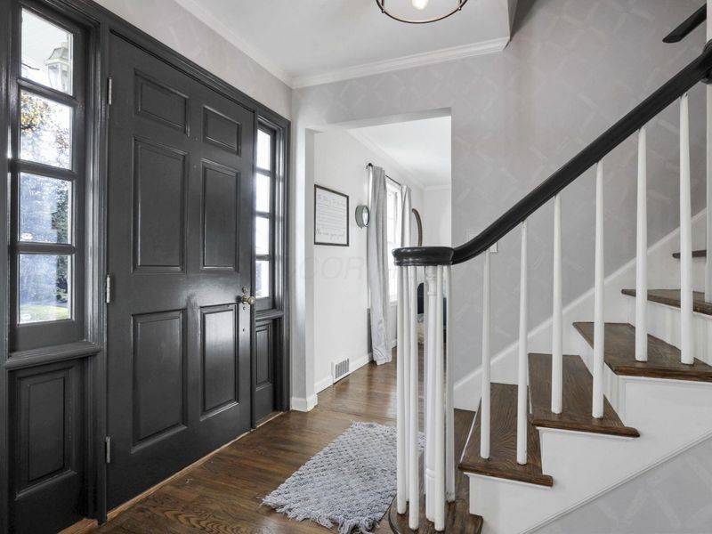 1105 E Chestnut Street, Mount Vernon, OH 43050 Photo 5