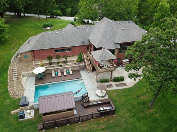 9364 Everest Place, Rogers, AR 72756