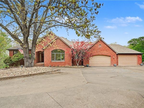 9364 Everest Place , Rogers, AR 72756