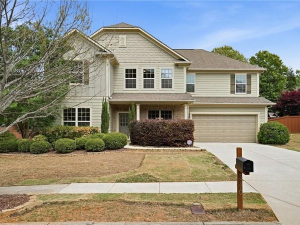 3770 Terrasol Trail SW, Lilburn, GA 30047