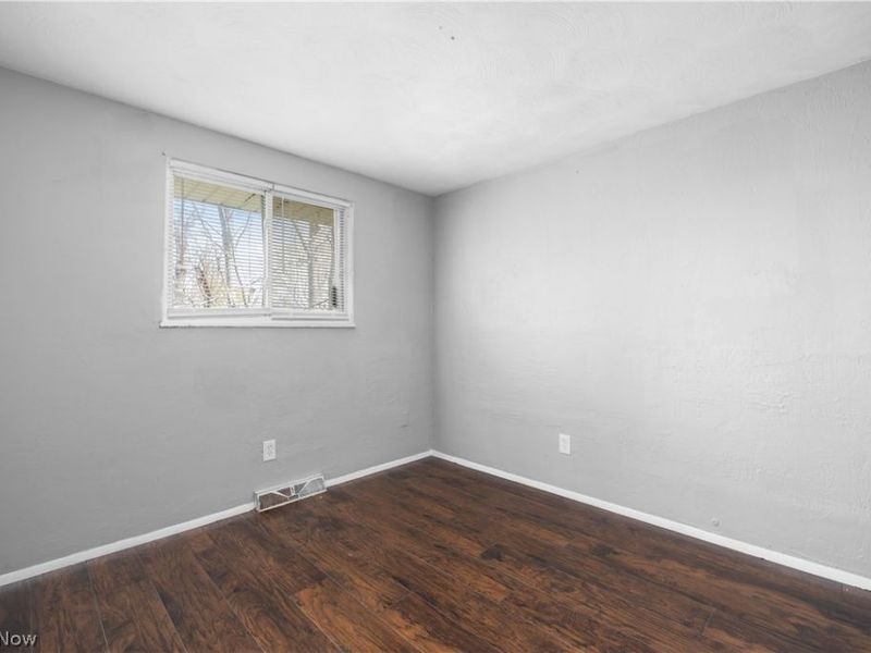 1627 E 33rd Street, Lorain, OH 44055 Photo 14