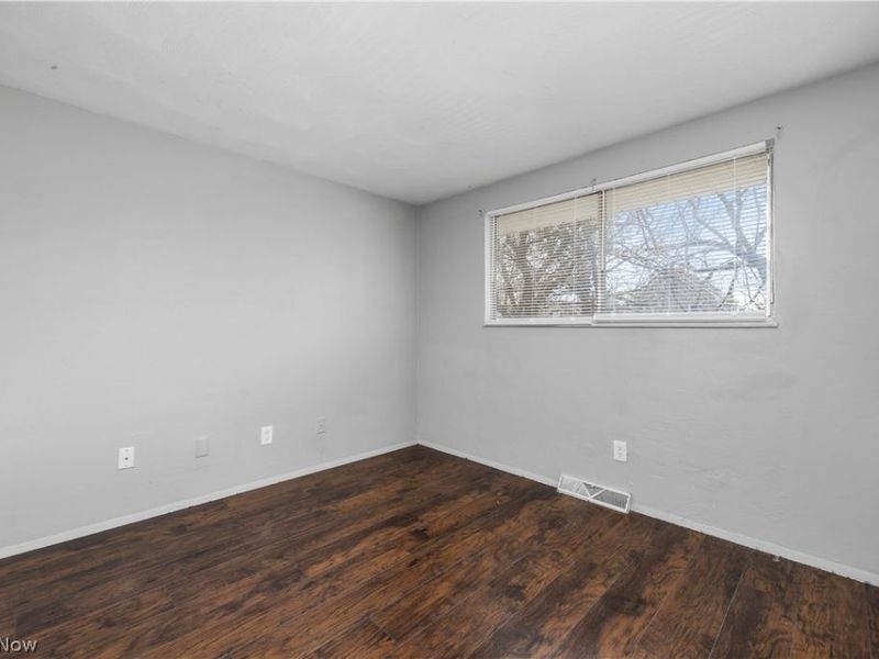1627 E 33rd Street, Lorain, OH 44055 Photo 17