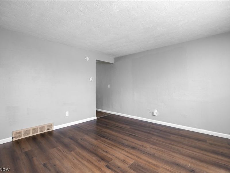 1627 E 33rd Street, Lorain, OH 44055 Photo 4