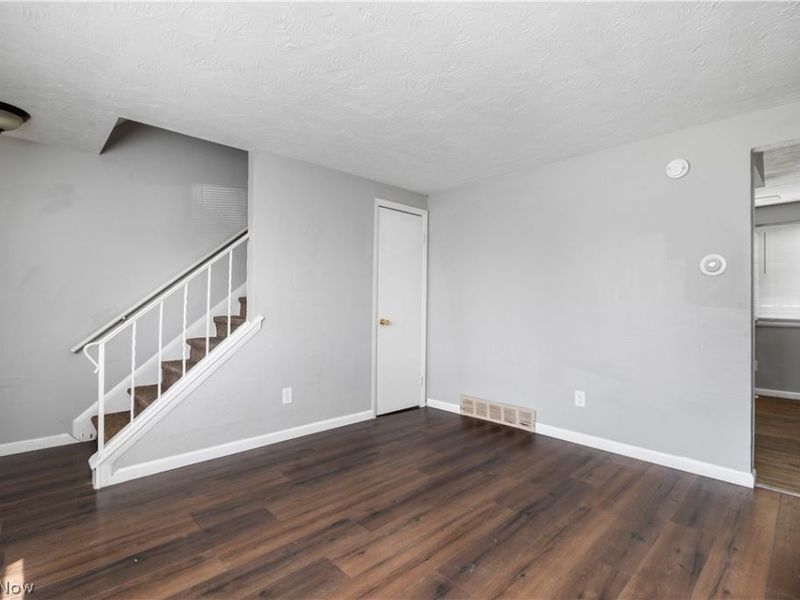 1627 E 33rd Street, Lorain, OH 44055 Photo 5