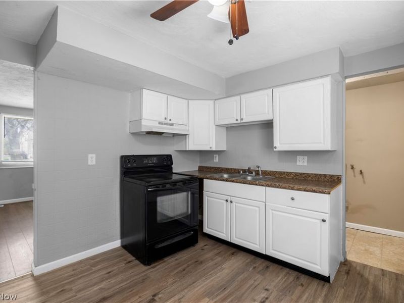 1627 E 33rd Street, Lorain, OH 44055 Photo 9