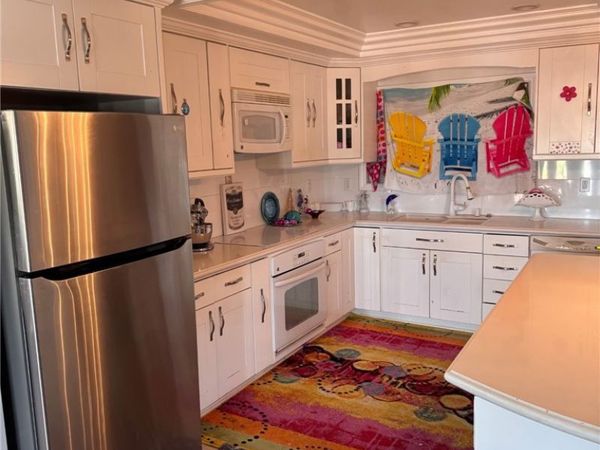 4002 Calle Sonora, Laguna Woods, CA 92637