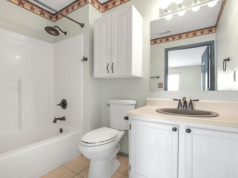 1160 Stoneycreek Court, Lancaster, OH 43130 Photo 23