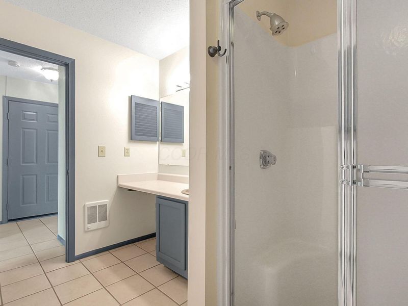 1160 Stoneycreek Court, Lancaster, OH 43130 Photo 9