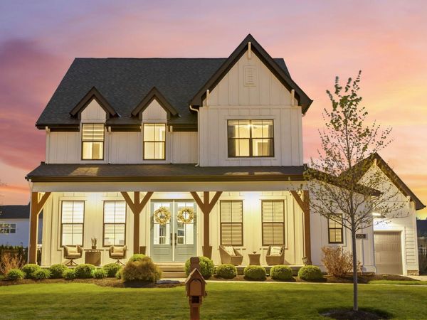 2515 Bryn Mawr Drive, Lewis Center, OH 43035