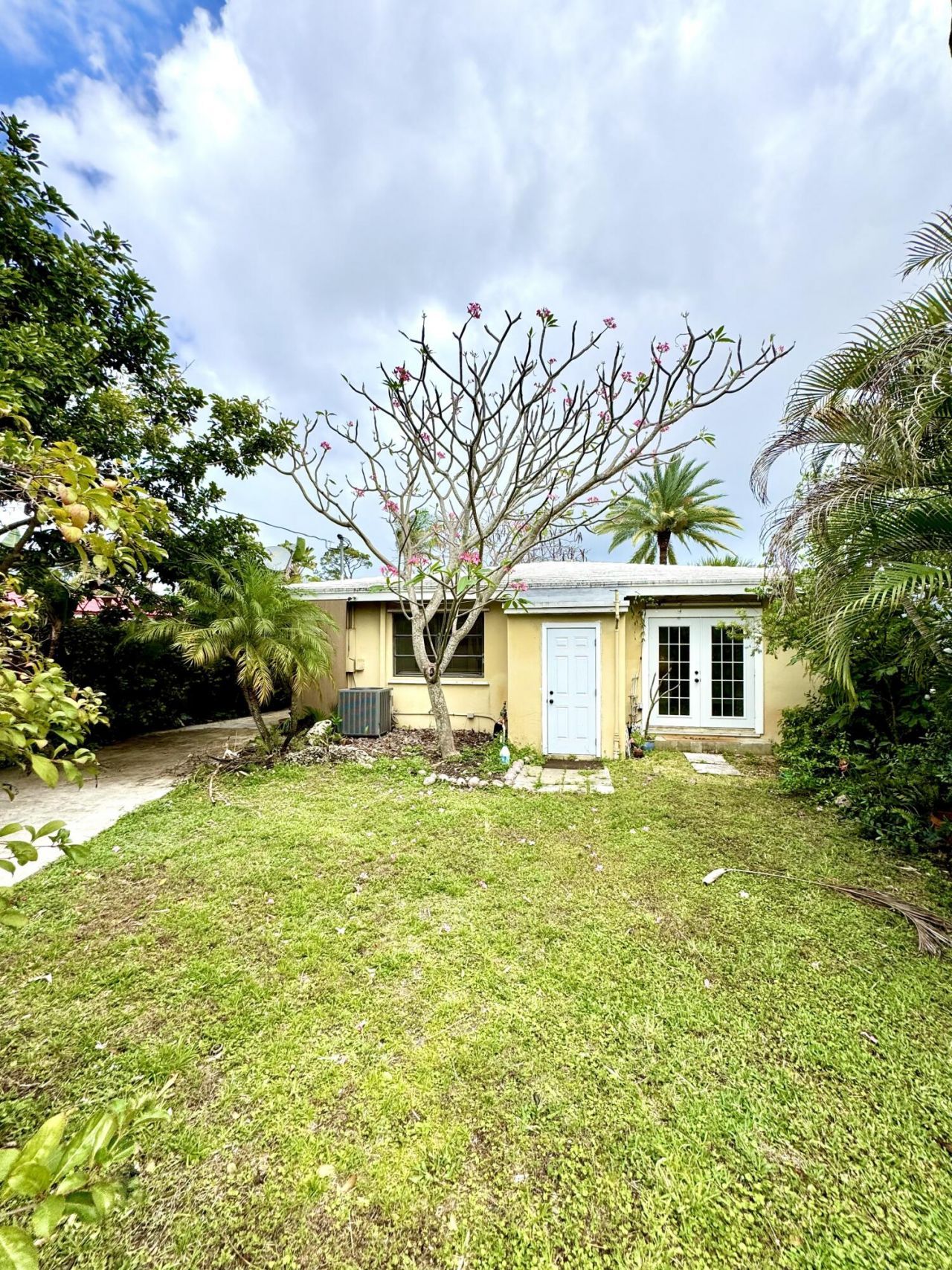 1121 NE 16th Terrace, Fort Lauderdale, FL 33304 Photo