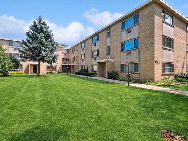 7019 N Ridge Boulevard, Unit 3B, Chicago, IL 60645