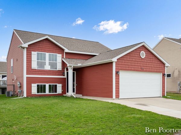 11611 Kodiak Court SE, Alto, MI 49302